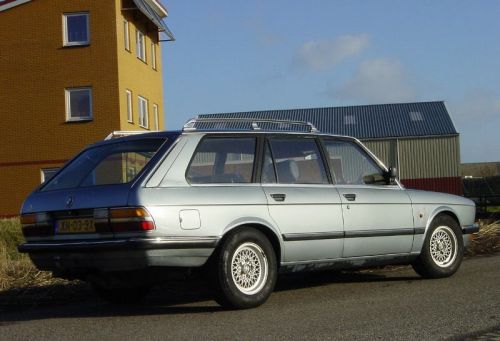 e28touring_b.jpg