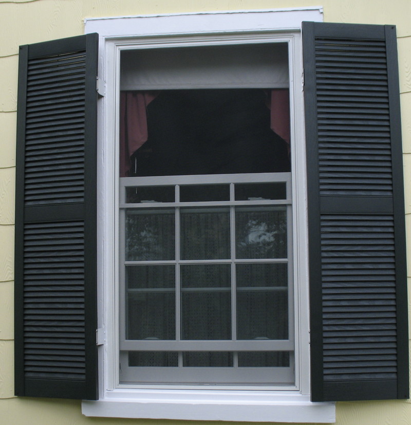 vinyl_shutters_1.jpg